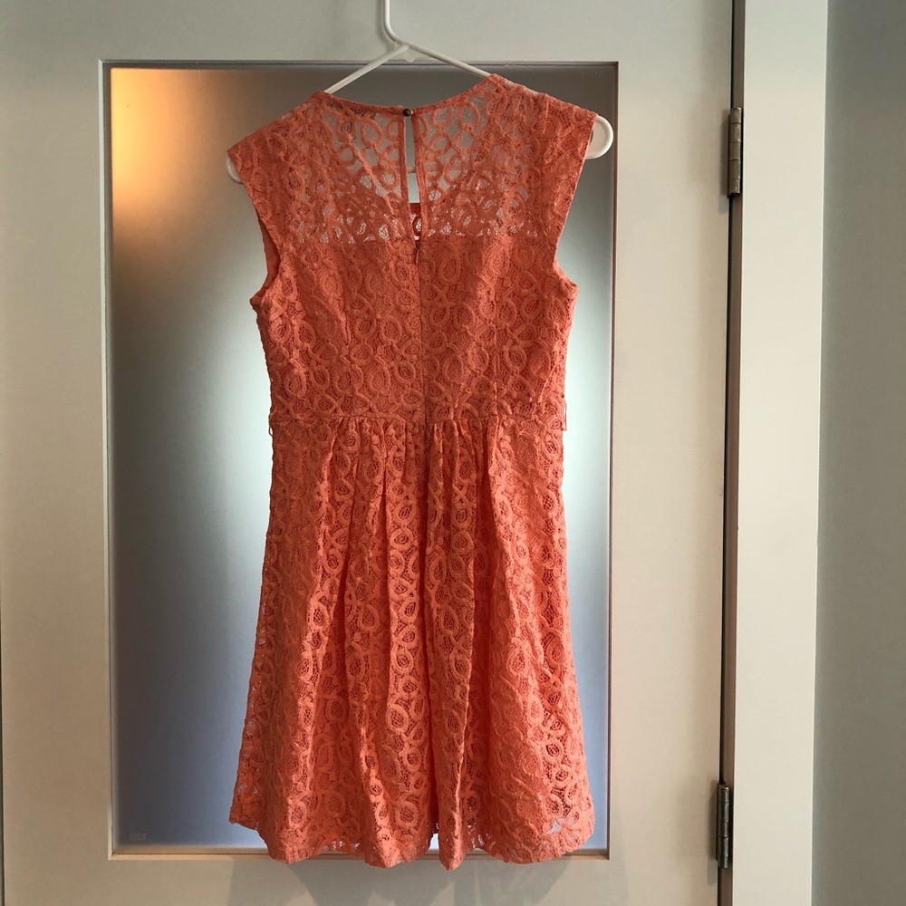 Forever 21 (Love21) peach lace dress - XS - Picture 3 of 5